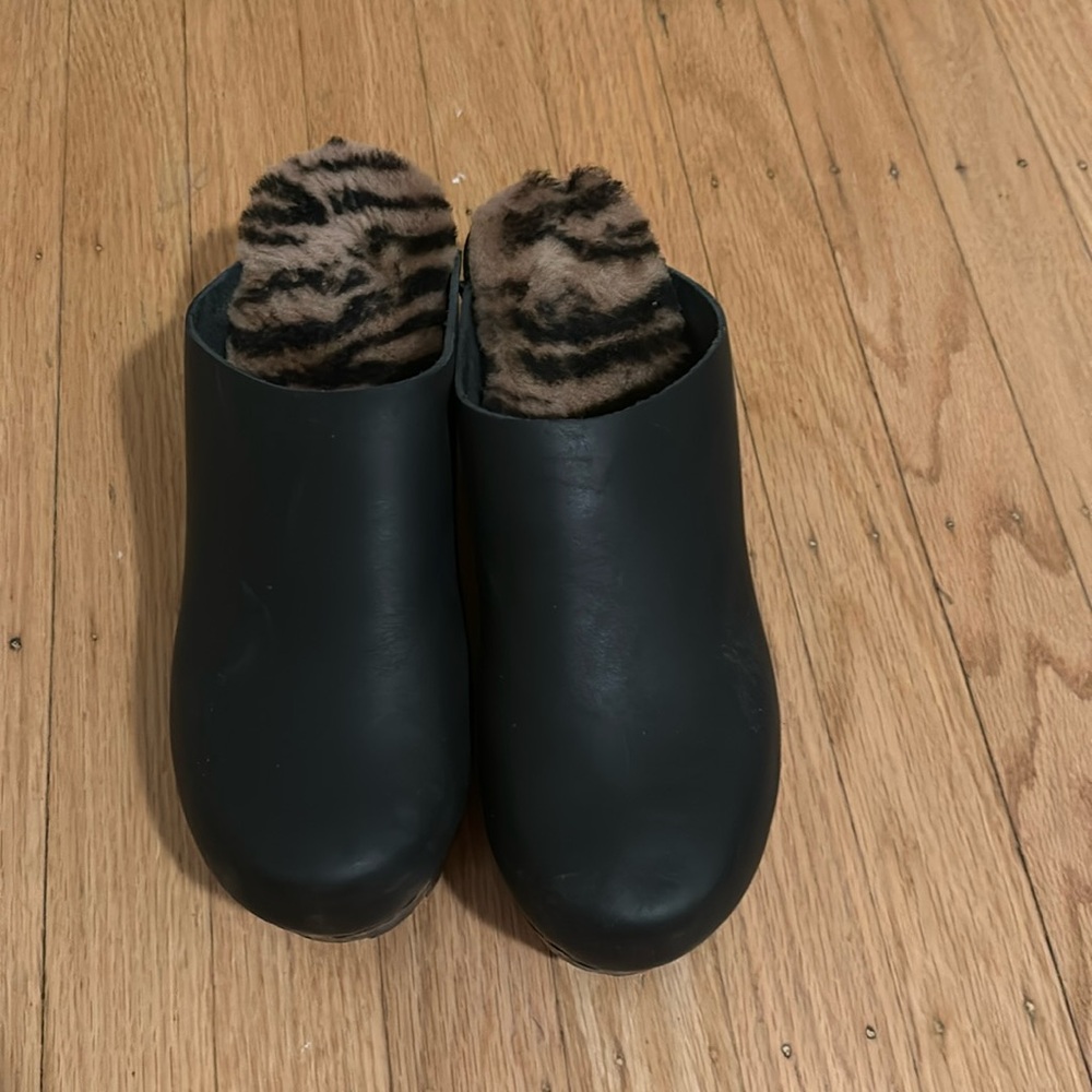 No. 6 Black Mules with Animal Print Lining